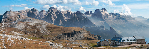 Blick in das Bergmassivs des Rosengarten.