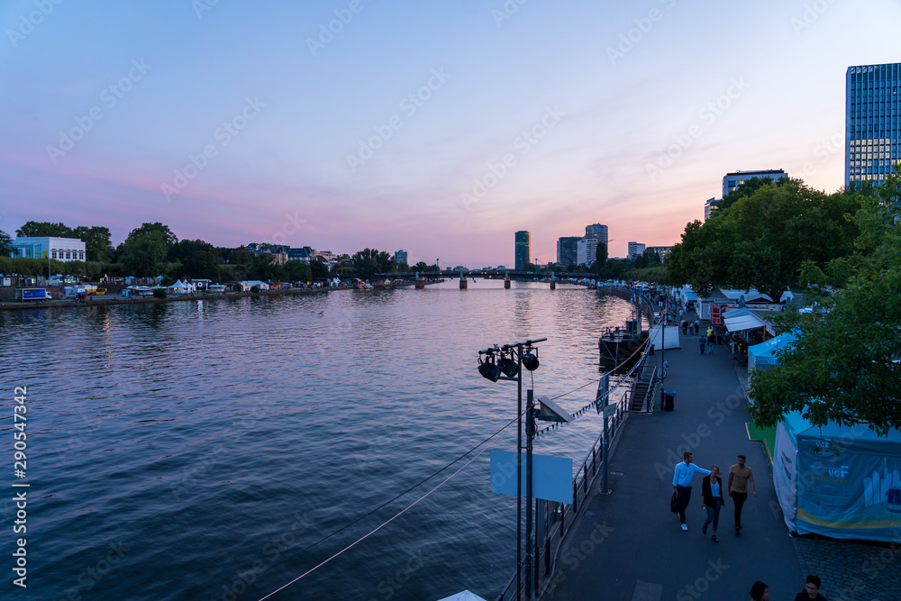 Naklejka premium marina at night