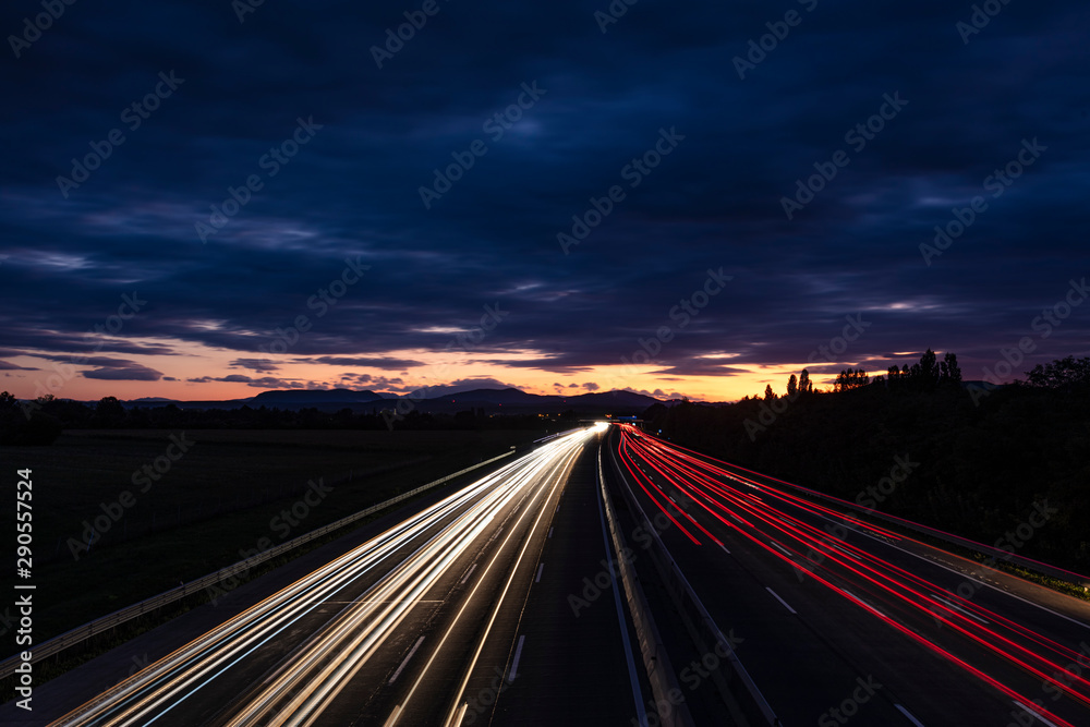 Fototapeta premium busy highway at night