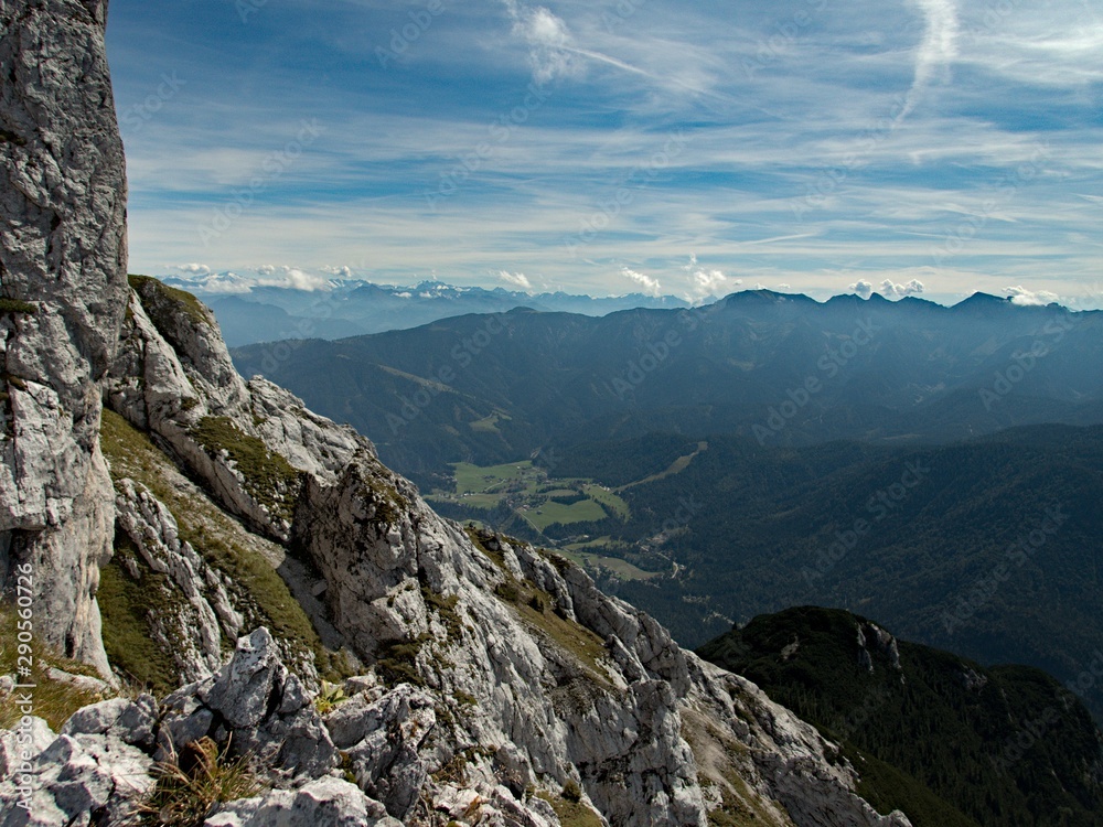 autumn hiking and mountaineeting in brandenburger alpen in austria