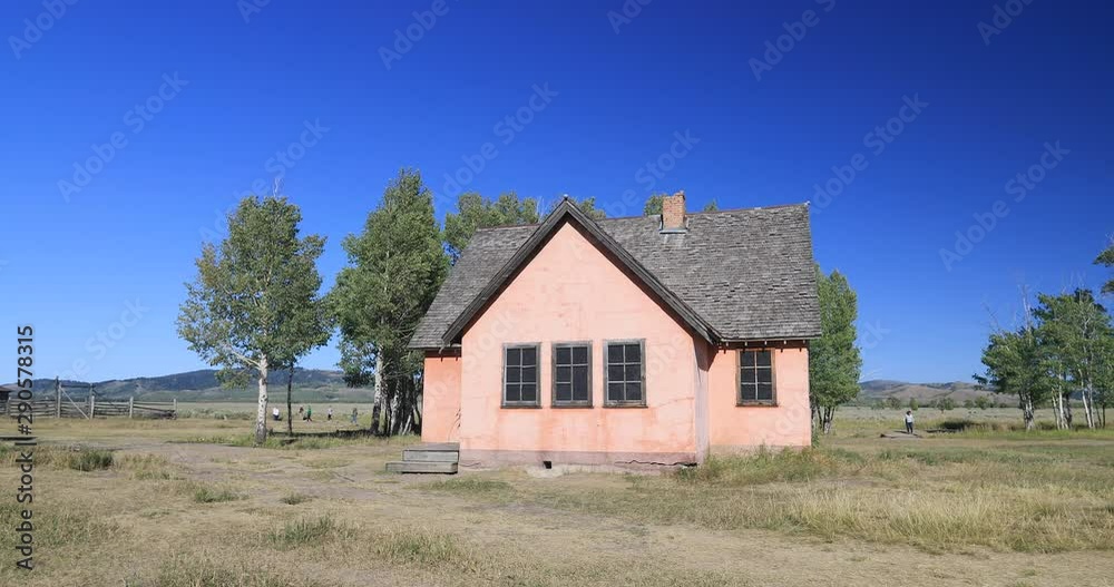 Mormon Row Jackson Wyoming old house Grand Teton. Pioneer settler homestead farms ranch. Historic building scenic landscape. 2.5 million visitors a year. Geography, geology, environment. Mormon Row Jackson Wyoming old house Grand Teton. Pioneer settler homestead farms ranch. Historic building scenic landscape. 2.5 million visitors a year. Geography, geology, environment.