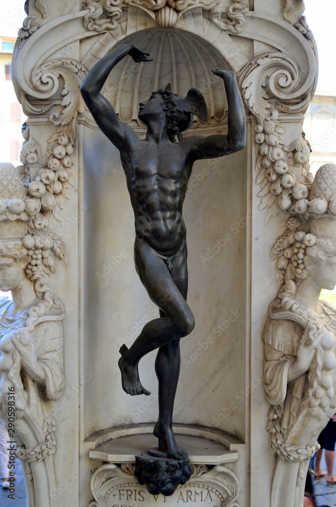 Obraz premium Skulptur auf der Piazza della Signoria in Florenz