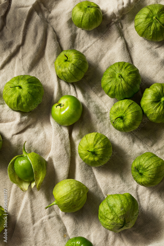 Organic Green Fresh Tomatillos Organic Green Fresh Tomatillos