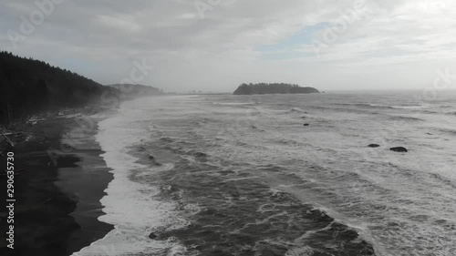 Rialto Beach and the Pacific Ocean in Washington