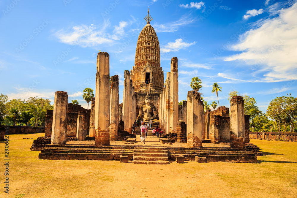 Obraz premium Wat Phra Si Ratana Mahathat in Si Satchanalai Historical Park