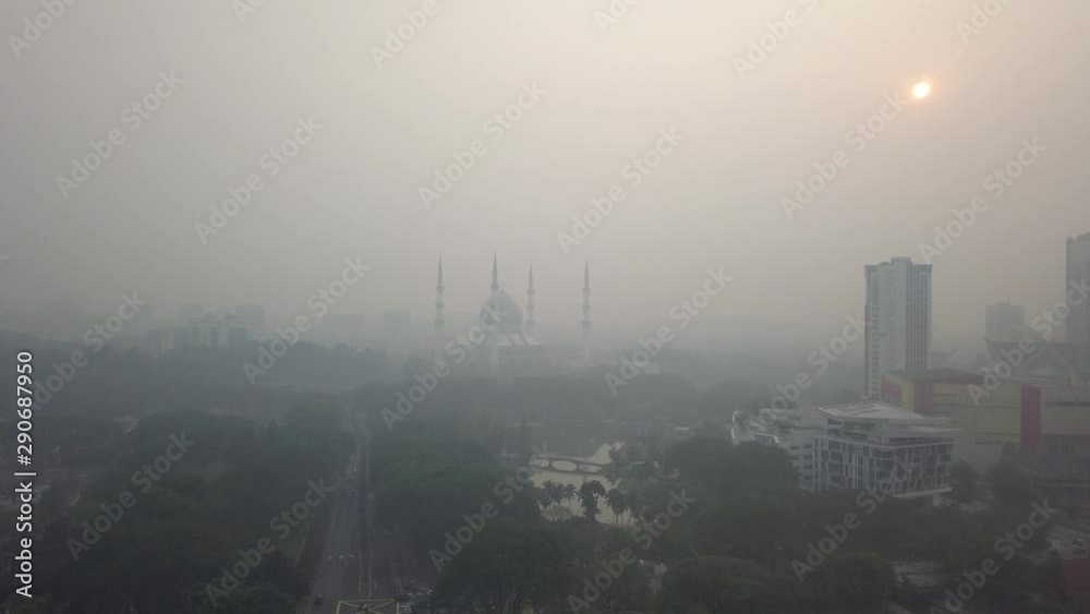 Aerial Video - Hazy weather at Sultan Salahuddin Abdul Aziz Shah, Shah Alam, Malaysia. Aerial Video - Hazy weather at Sultan Salahuddin Abdul Aziz Shah, Shah Alam, Malaysia.