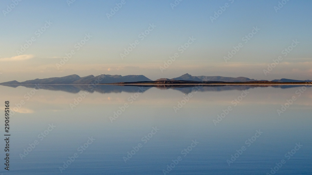 Obraz premium Salar Uyuni in Bolivia is a nature miracle