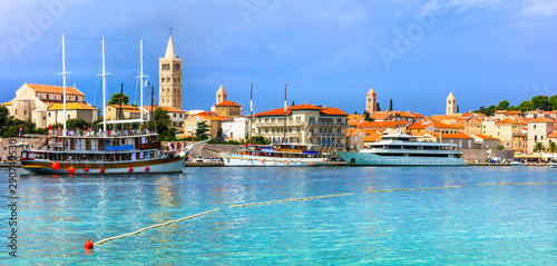 Fototapeta Naklejka Na Ścianę i Meble -  Beautiful island Rab in Croatia. View of old town and marine
