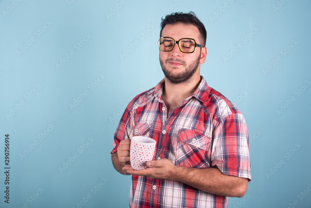 chico joven gafas selfie cara alegre enfermo feliz chico joven gafas selfie cara alegre enfermo feliz