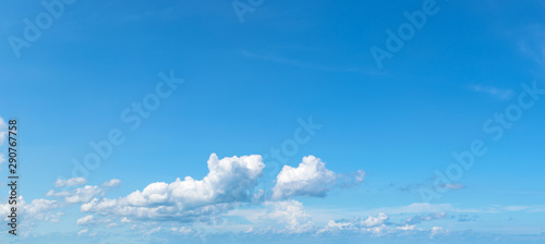 Panoramic fluffy cloud in the blue sky © Singha songsak
