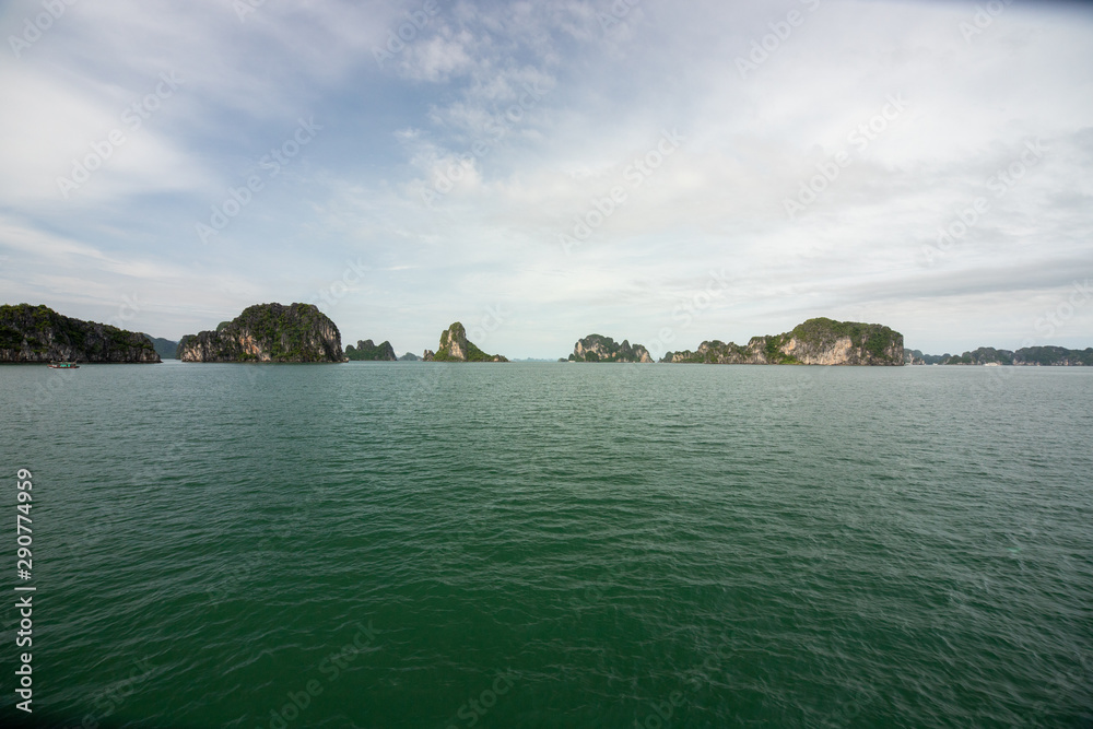 Naklejka premium Halong Bay