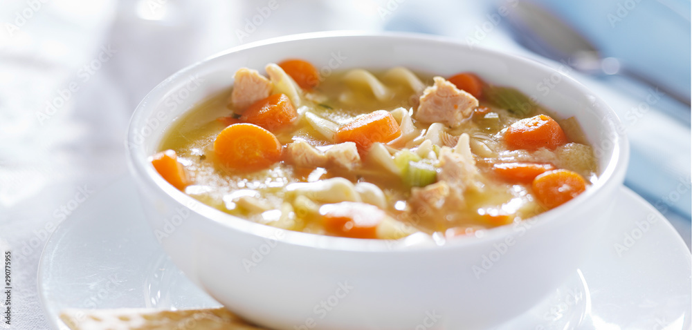chicken noodle soup with crackers chicken noodle soup with crackers