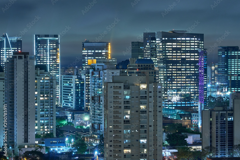 Sao Paulo City Skyline Panorama bei Nacht Sao Paulo City Skyline Panorama bei Nacht