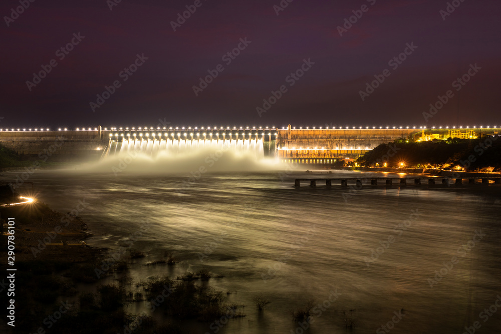 Fototapeta premium Dam at night
