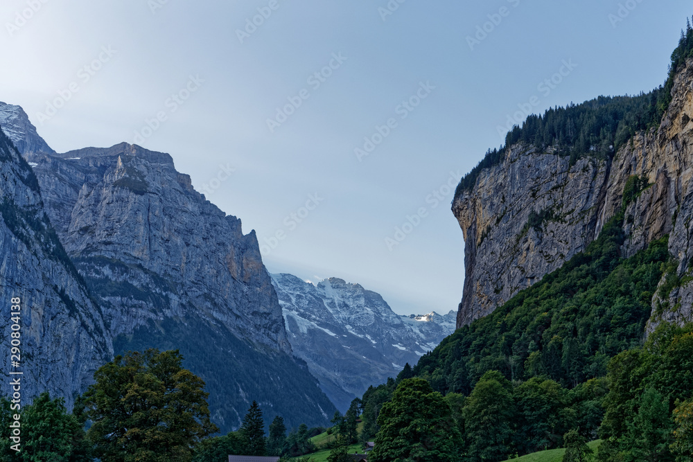 Montagnes de l'Oberland Bernois
