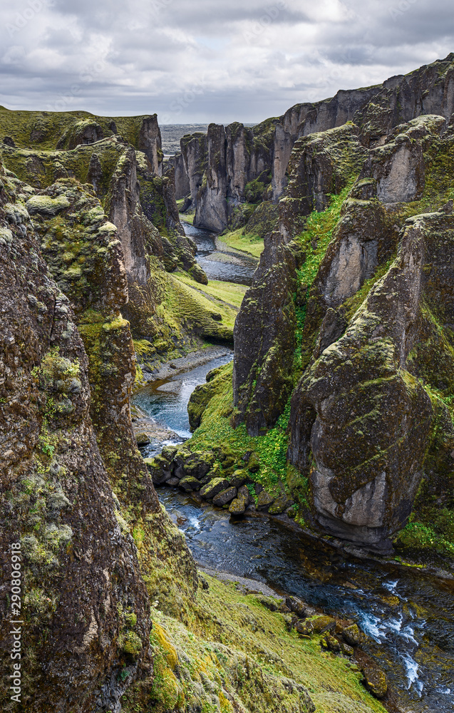 Obraz premium Fjadrargljufur Canyon in Iceland