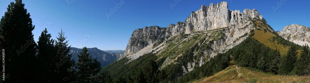 Paysage du Mont Aiguille dans le Vercors - France