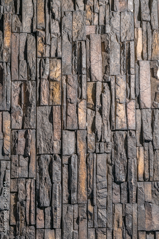 Obraz premium Vertical stone wall