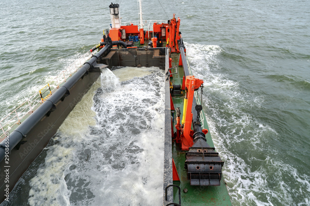 A Trailing Suction Hopper Dredger (TSHD) Is Mainly Used For Dredging ...