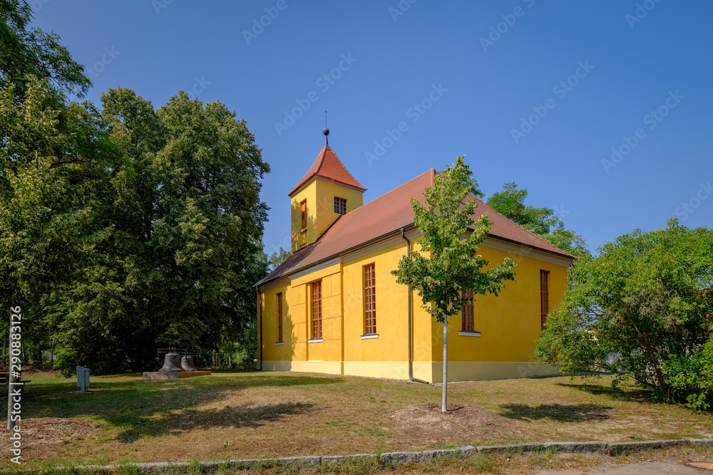 Baudenkmal des Frühklassizismus: die evangelische Dorfkirche in Wernsdorf