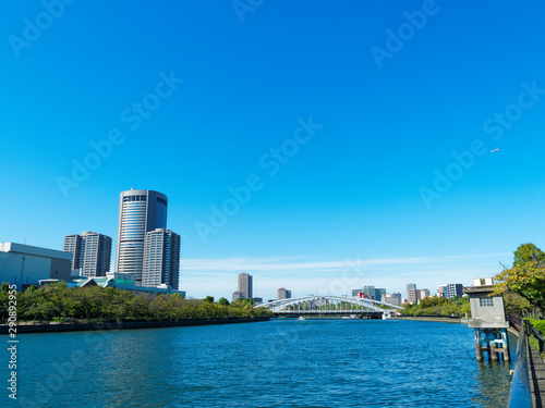 水都大阪 OAPと大川に掛かる桜宮橋