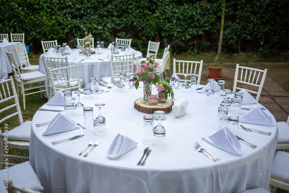 wedding table 