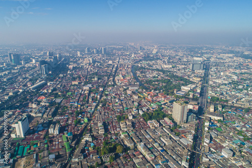 Bangkok building of house and flat with traffic road © themorningglory