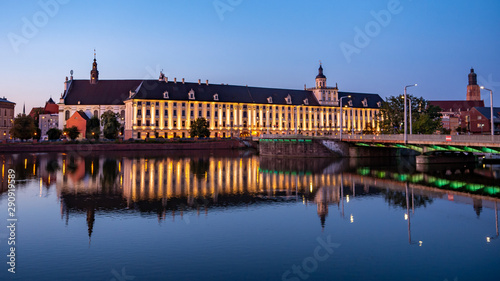View of University of Wroclaw  Odra River and University Bridge in Wroclaw at sunrise. 