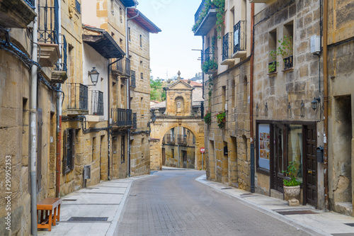 Fototapeta Naklejka Na Ścianę i Meble -  peaceful street of rioja town, Spain