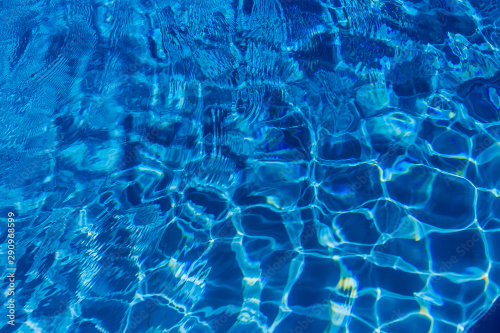 Obraz premium Blue ripped water in swimming pool