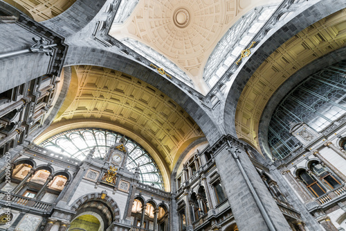 Wide angle shot of the vault of an eclectic and richly adorned trainstation