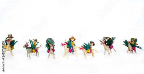 Mexican and traditional toys © remediosdesign