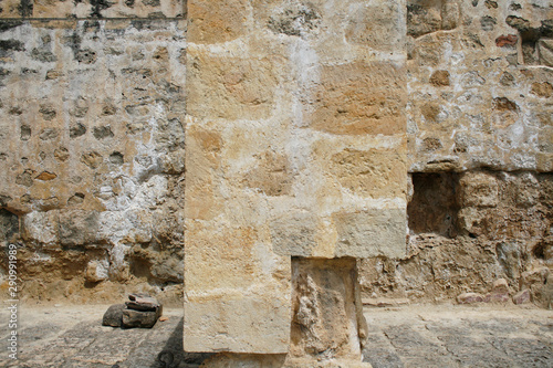 Fototapeta Naklejka Na Ścianę i Meble -  Wall connected to the Palace-City