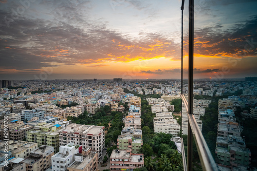 Foto Hyderabad city buildings and skyline in India
