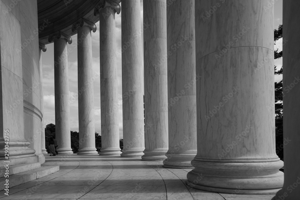 Columns outside the Jefferson Memorial in Washington, DC. - obrazy, fototapety, plakaty 