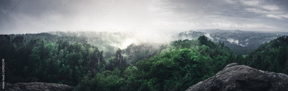 Panorama Ausblick beim Wandern in der sächsischen Schweiz