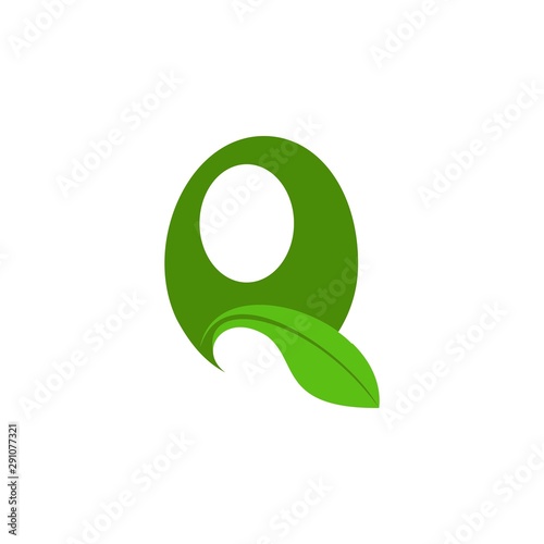 Q letter with leaf logo design vector