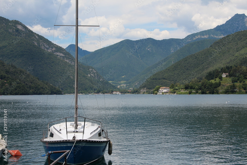 Boot am Ledrosee, Lago di Ledro, Italien