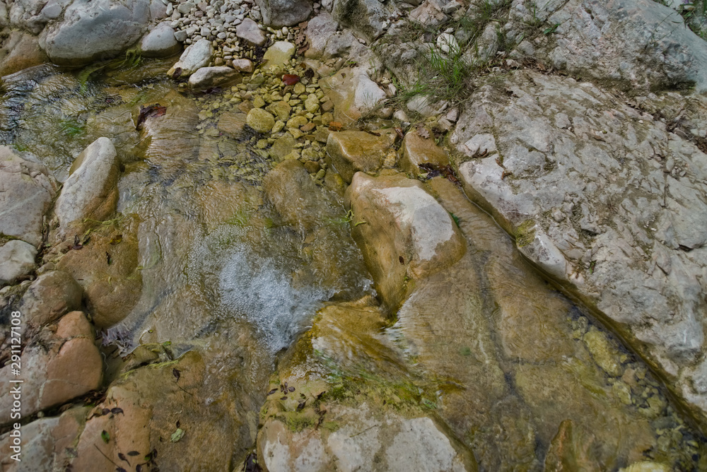 Vista lungo il sentiero 208 fosso dell'eremo a Piobbico