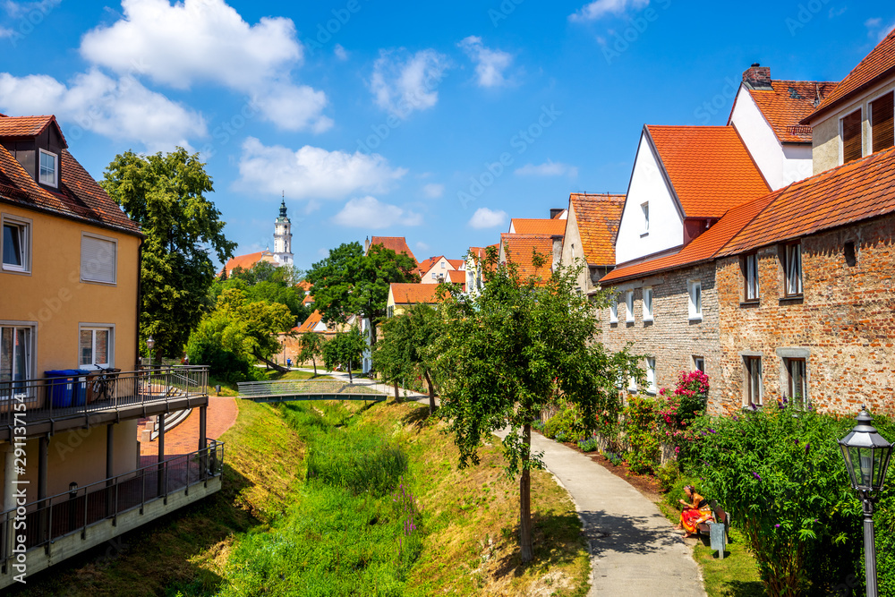 Blick auf Heilig Kreuz, Donauwörth, Bayern, Deutschland Blick auf Heilig Kreuz, Donauwörth, Bayern, Deutschland