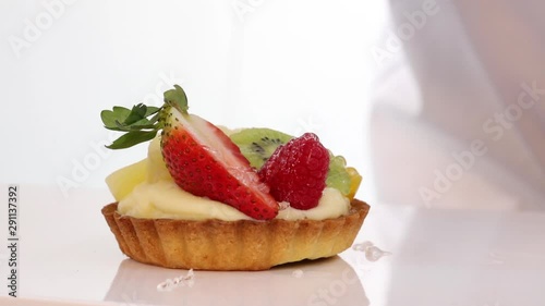 Fruit Tart with cream