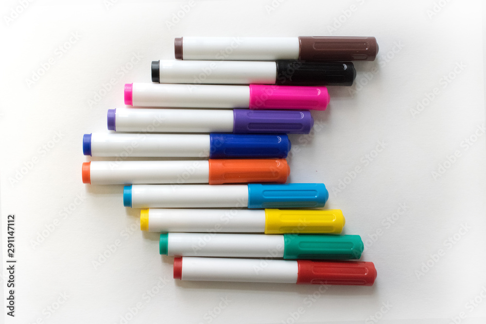 Photo of markers. Markers for drawing. Stationery. The subject of the office. Color markers for school or office. Photo of markers. Markers for drawing. Stationery. The subject of the office. Color markers for school or office.
