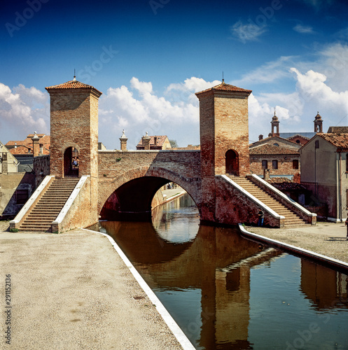 Ponte Trepponti o Pallotta a Comacchio photo