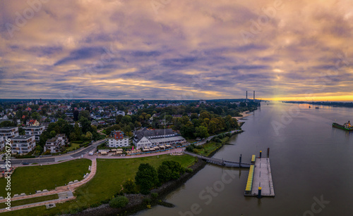 Sonnenaufgang Wedel Schleswig Holstein photo