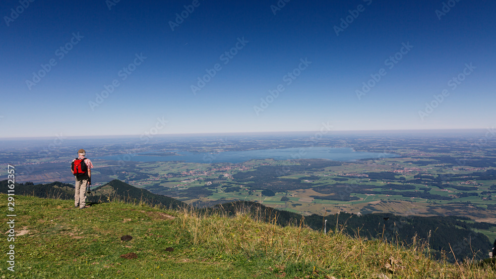 Blick vom Hochfelln auf den Chiemsee