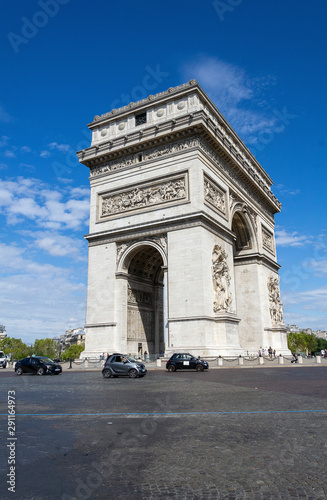 View of the Arc de Triomphe - Paris, France © emmanuel