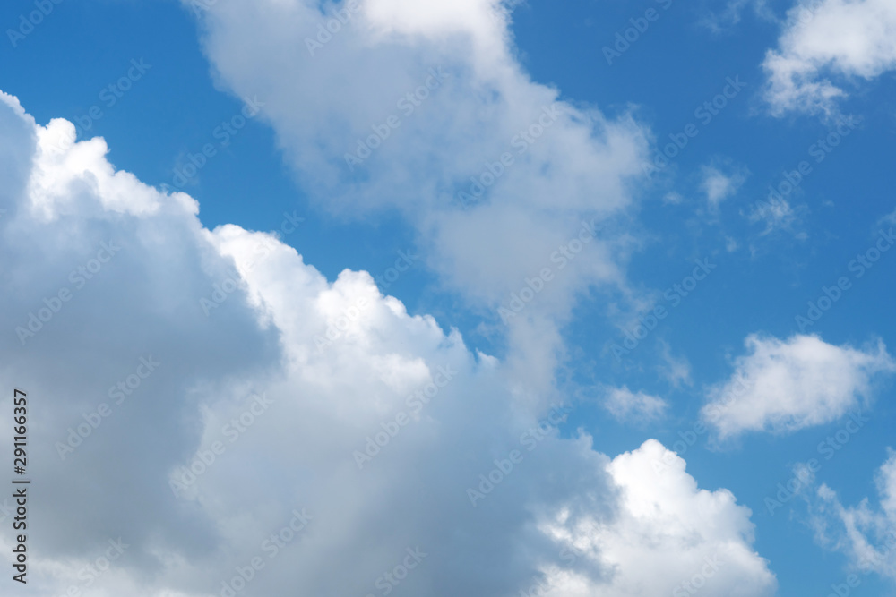 Fototapeta premium Blue sky with bright clouds background