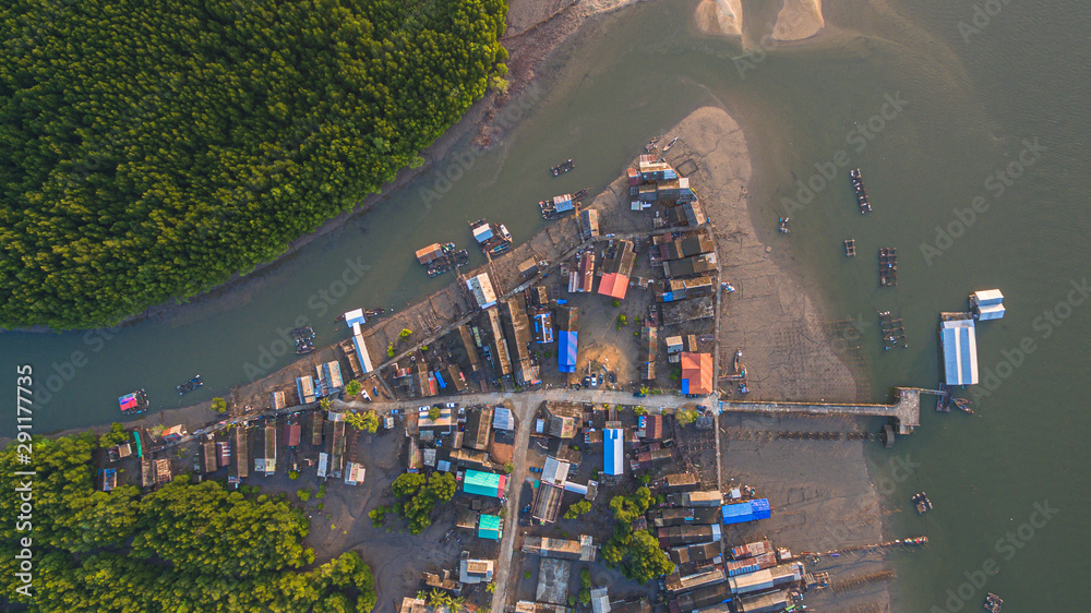 Obraz premium top view pier of Ban Samchong fishing village in Phang Nga Thailand