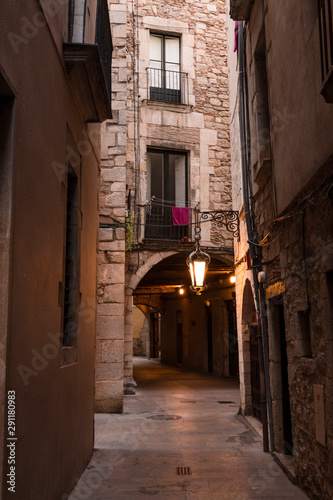 Fototapeta Naklejka Na Ścianę i Meble -  Historic center and Jewish quarter of Girona (Spain), one of the best preserved neighborhoods in Spain and Europe.