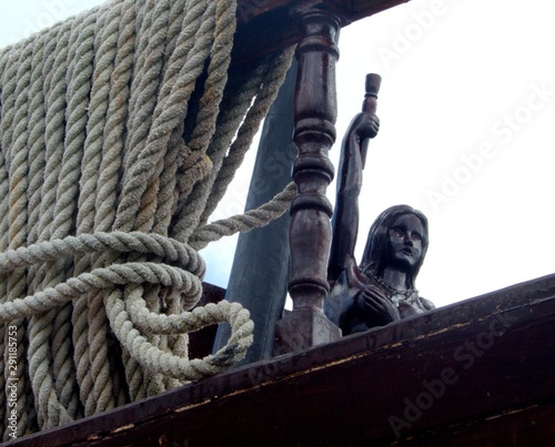 Cuadro en lienzo Ropes and masthead